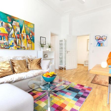 Ferienwohnung Altbaucharme In Der Stadtmitte Karlsruhe Exterior foto
